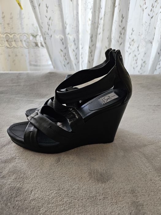 Сандали на платформа Calvin Klein