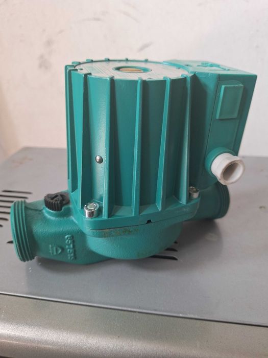 Продавам оригинална циркулационна помпа Вило.