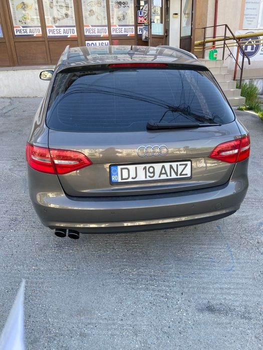 Audi a4 b8 2.0 d 2014 automat