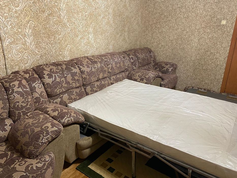 матрасымен диванен