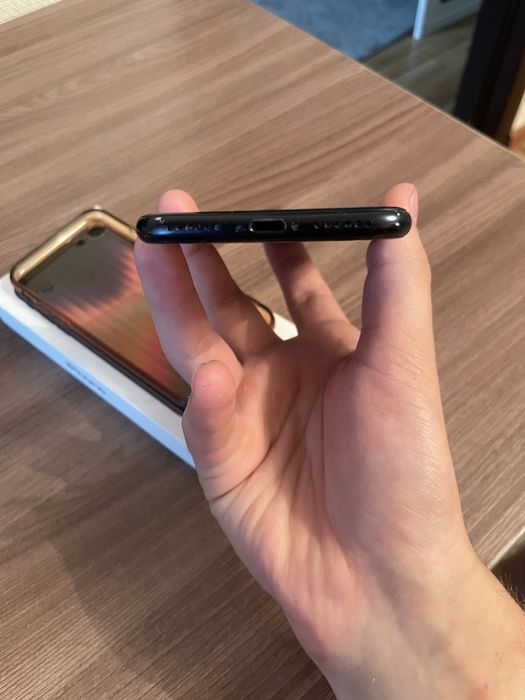 Iphone SE  2022  64gb