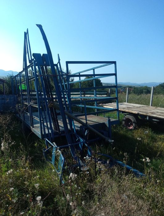 Balotiera John Deere 342, Remorcă auto-încarcare baloți