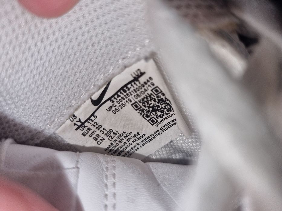 Обувки,бутонки и чехли adidas,nike,puma 32 номер