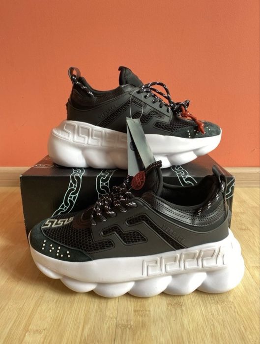 versace chain reaction