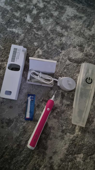 Ел. четка за зъби на Oral-B