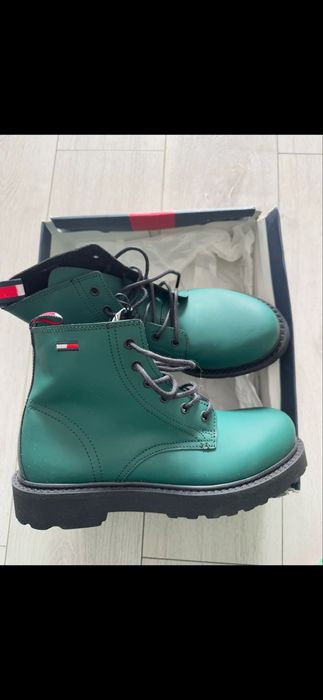 Ghete Tommy Hilfiger, noi