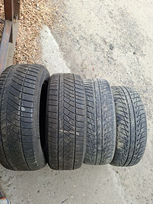Продам шины 235/60/18