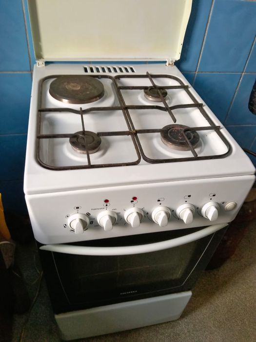 Продам срочно б/у газ.плита ( духовка)