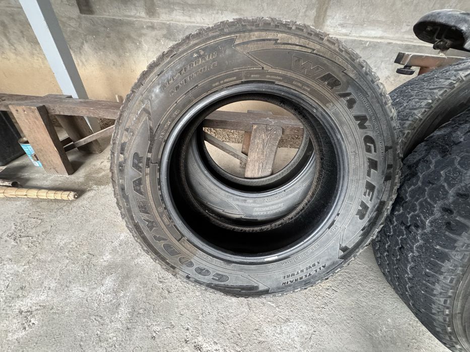 Всесезонные шины для внедорожника