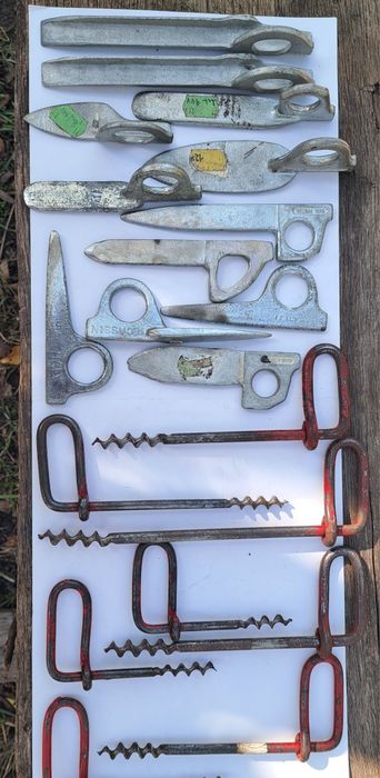 Pitoane si suruburi gheața