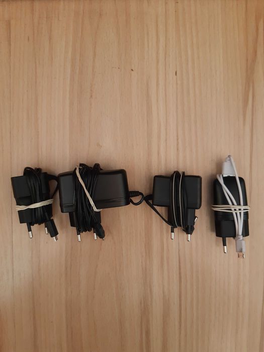 Зарядни у-ва, адаптери, слушалки и кабел