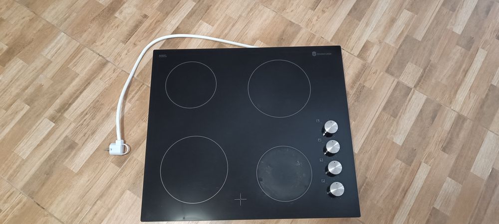 Vând plită electrică ,studio casa