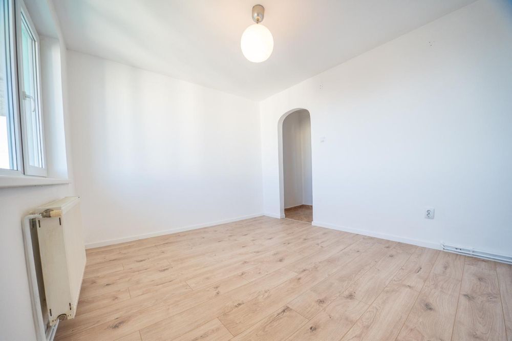 Inchiriez apartament cu doua camere