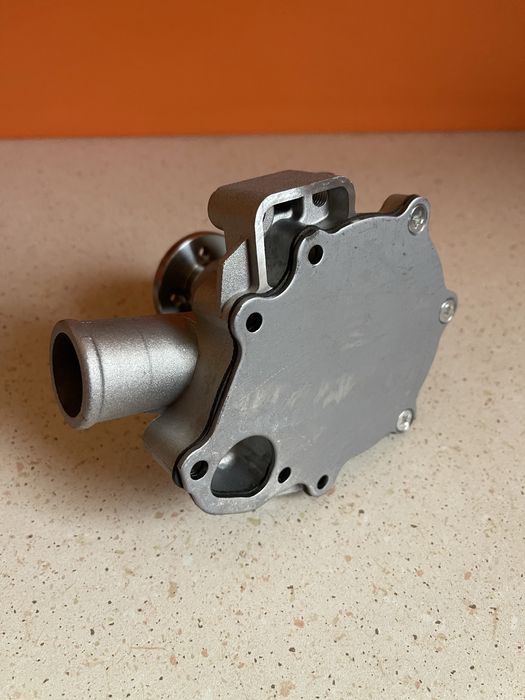 Pompa de apa JCB 02/630880