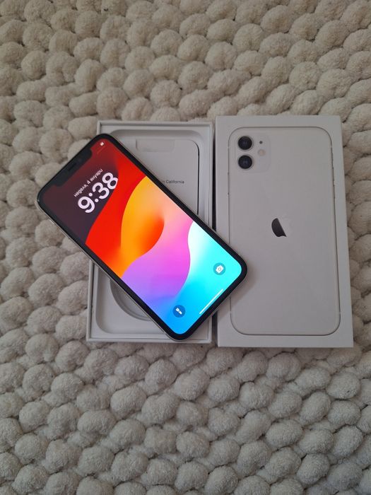 iPhone 11 без зебележка