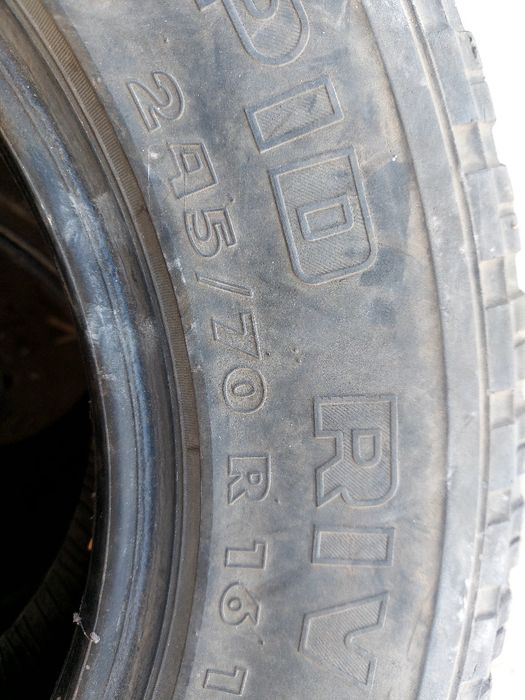 Продам покрышка 245/70/R16