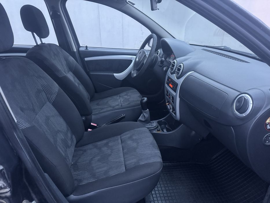 Dacia Sandero 1.5 Diesel *2010* Clima / Proiectoare / Import