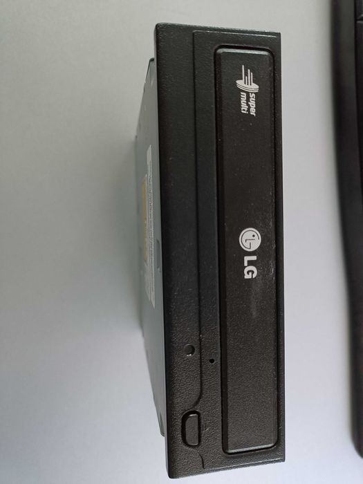 LG Super Multi DVD Rewriter SATA