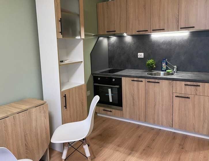 Дава се под наем Тристаен апартамент в София, Сердика - 80 кв.м за 668.1 € - Снимка #2