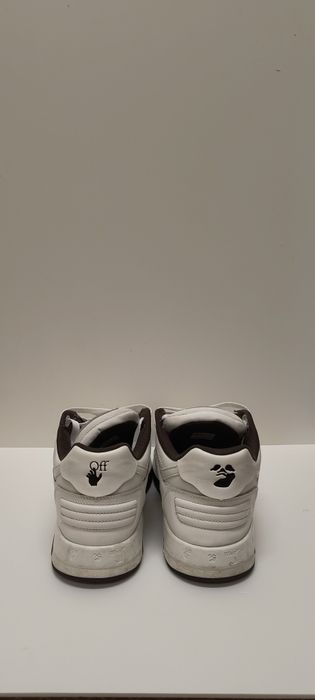 Off-white out of office