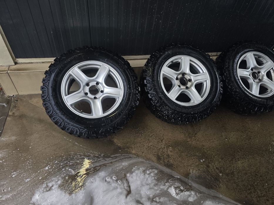 Джанти с гуми  235/65R17 EQUIPE VIPER M/T 115/113Q