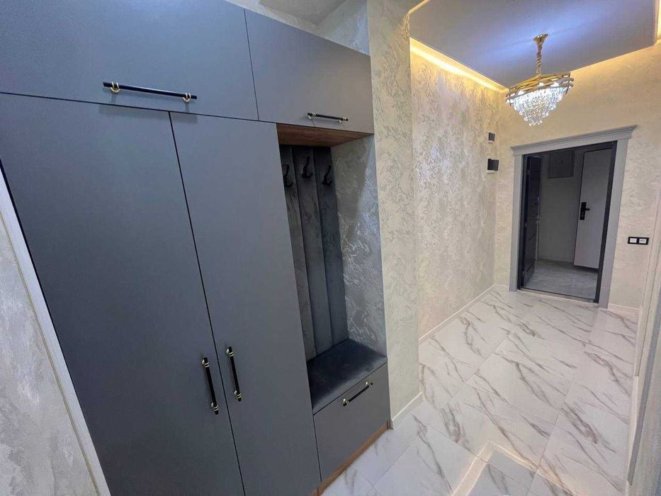 Продаётся люкс 2-комнатная новостройка с лифтом 5-этаж Вокзал УзГазоил