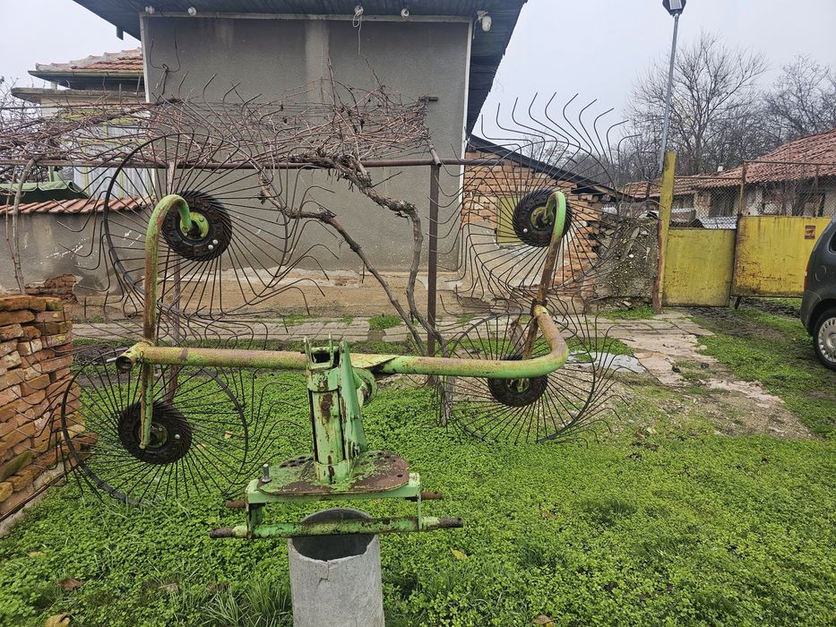 Сеносъбирач с четири слънца