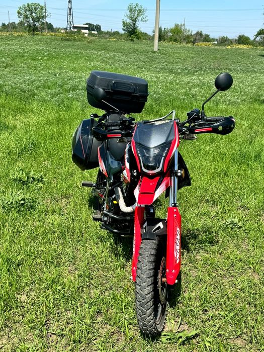Продам мотоцикл 250 кубов