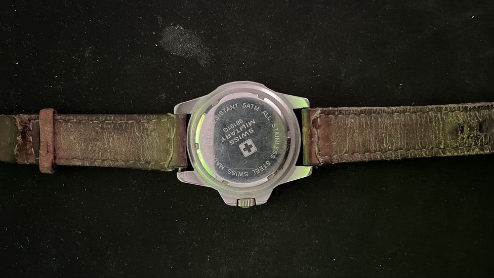 Ceas Swiss Military Field Watch – stil vintage, quartz, piele naturala
