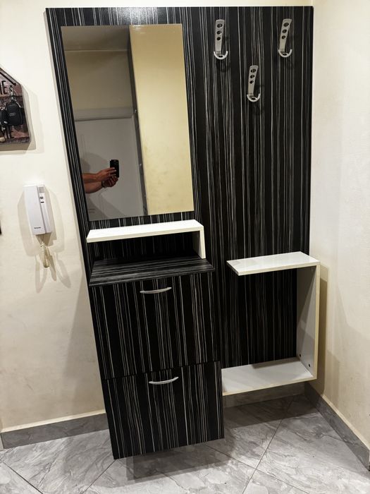 Портманто за коридор