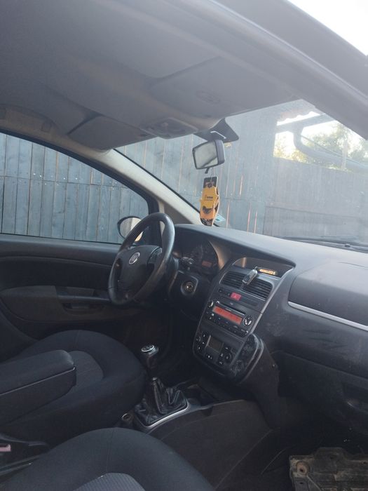 Fiat linea vand sau dezmembrez