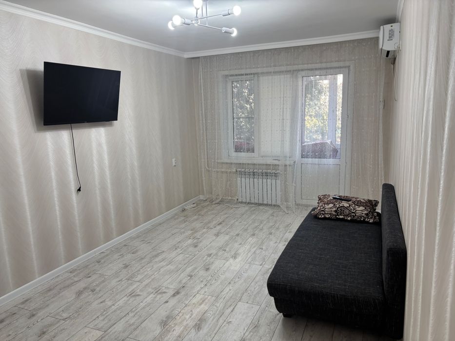 Сдается 2х комн квартира