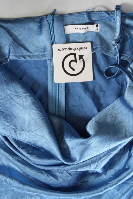 Нова вечерна сатенена рокля от Reserved