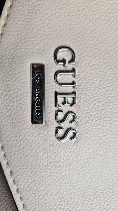 Чанта Guess с дълга дръжка оригинална