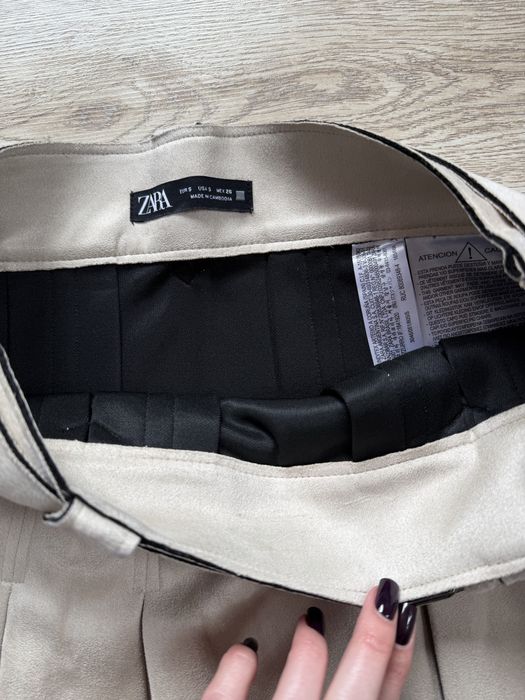 Дамски поли Zara