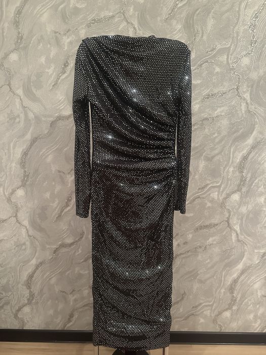 Платья вечерние новые