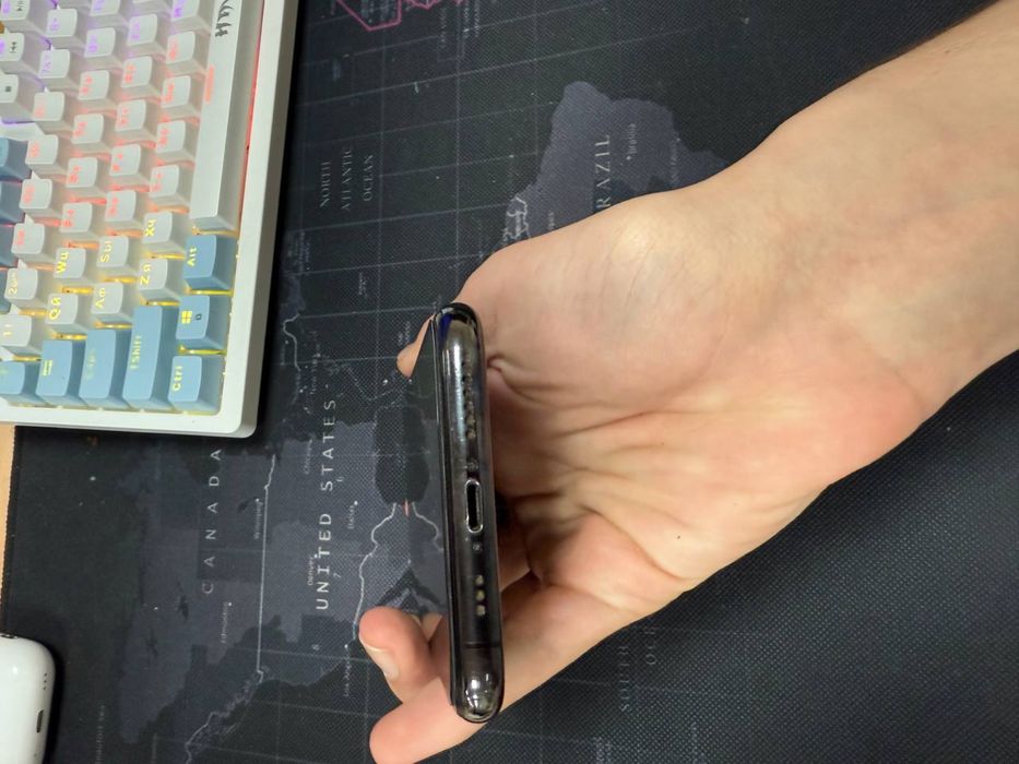 НапримеiPhone XS