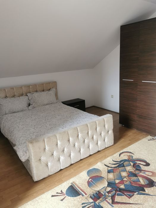 Apartament de închiriat