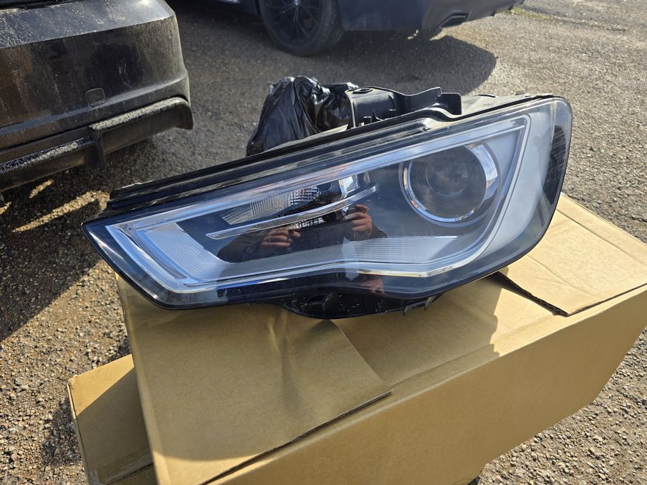 Фар Audi a4  ляв