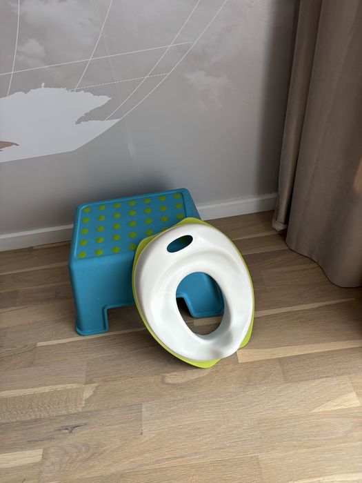 Set reductor toaleta copii si taburet Ikea