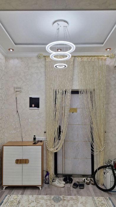 Srochna 3 xonali kvartira sotiladi 86m2