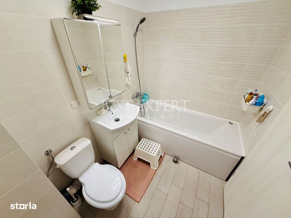3 Camere decomandat | Mobilat si Utilat | Parcare tip Garaj | Aproape