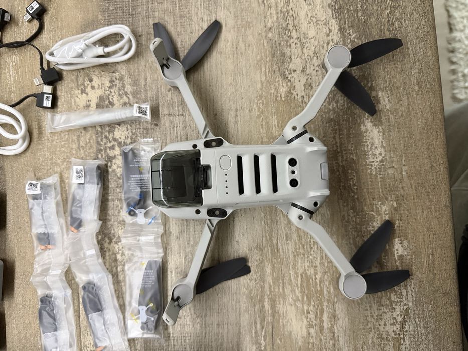 DJI Mini SE Fly More Combo