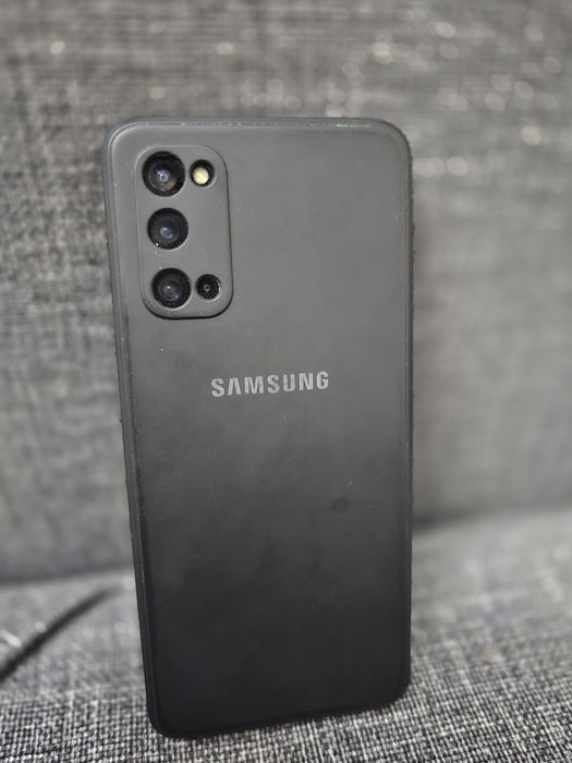 Samsung s20 В отличном