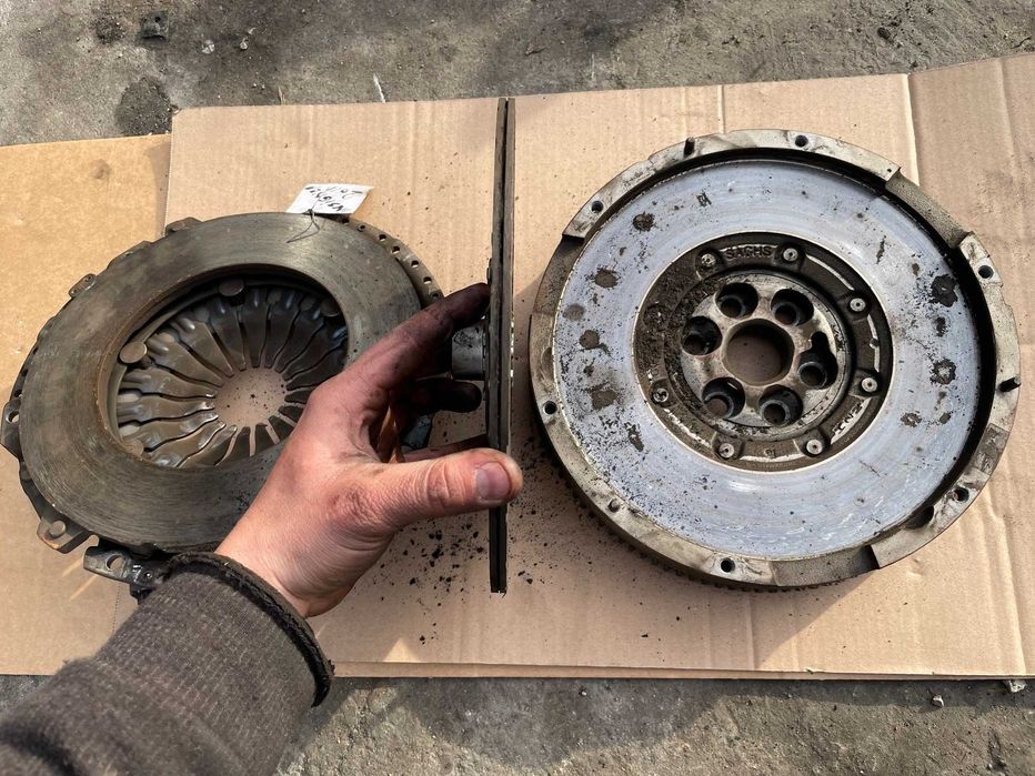 Volanta masa dubla+kit ambreiaj Opel Insignia A 2.0 D A20DTH 160CP