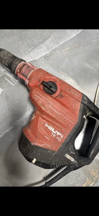 Hilti TE 70 ударно-пробивна машина