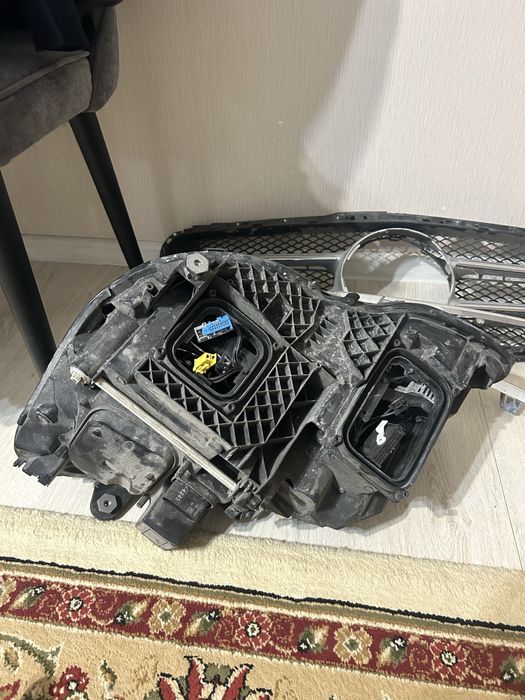 Фара от мерседес E w212