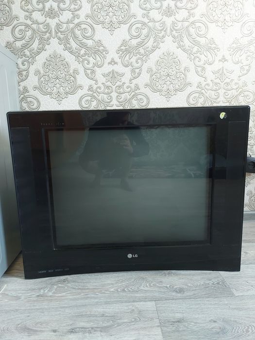 Телевизор продам