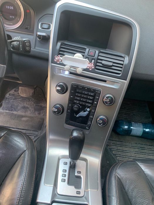 Volvo xc 60 2011  4x4