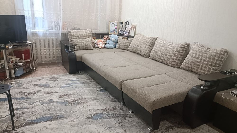 Продам диван! В хорошем состоянии!